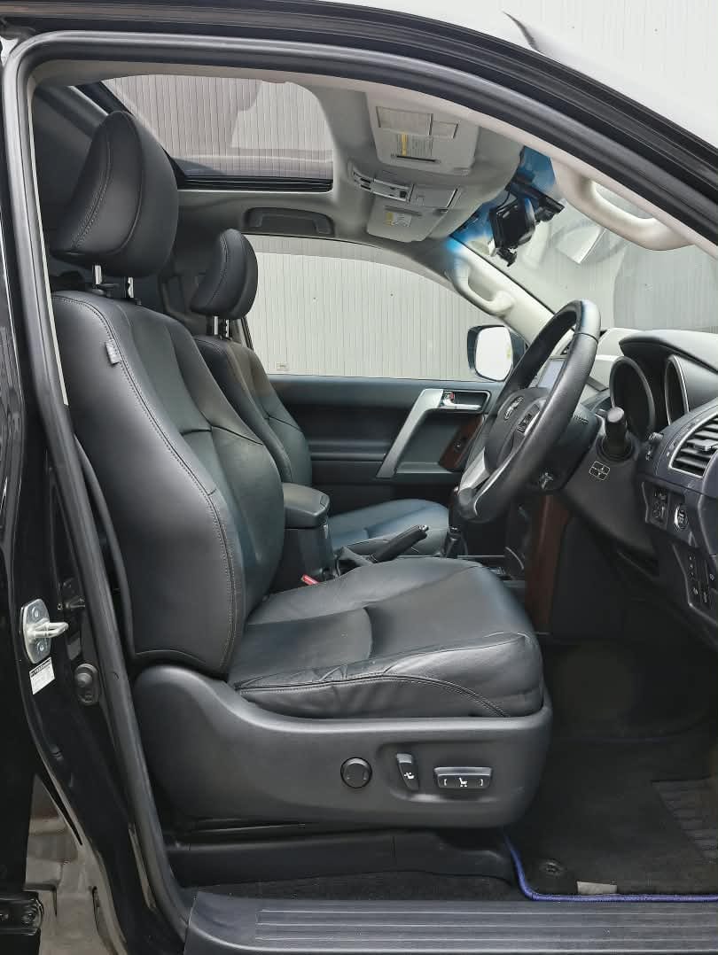 2017 Toyota Land Cruiser Prado TX L PKG image-7